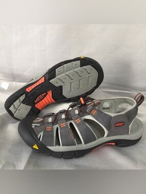 Keen Newport H2 Sandal Men’s Fisherman Shoe Gray Hiking Size 11.5